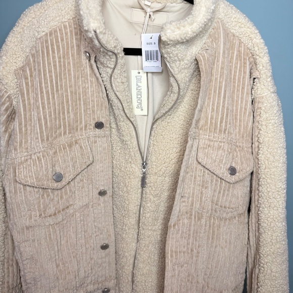 Blank NYC Cream Teddy Jacket Oversized Fit - Picture 2 of 6